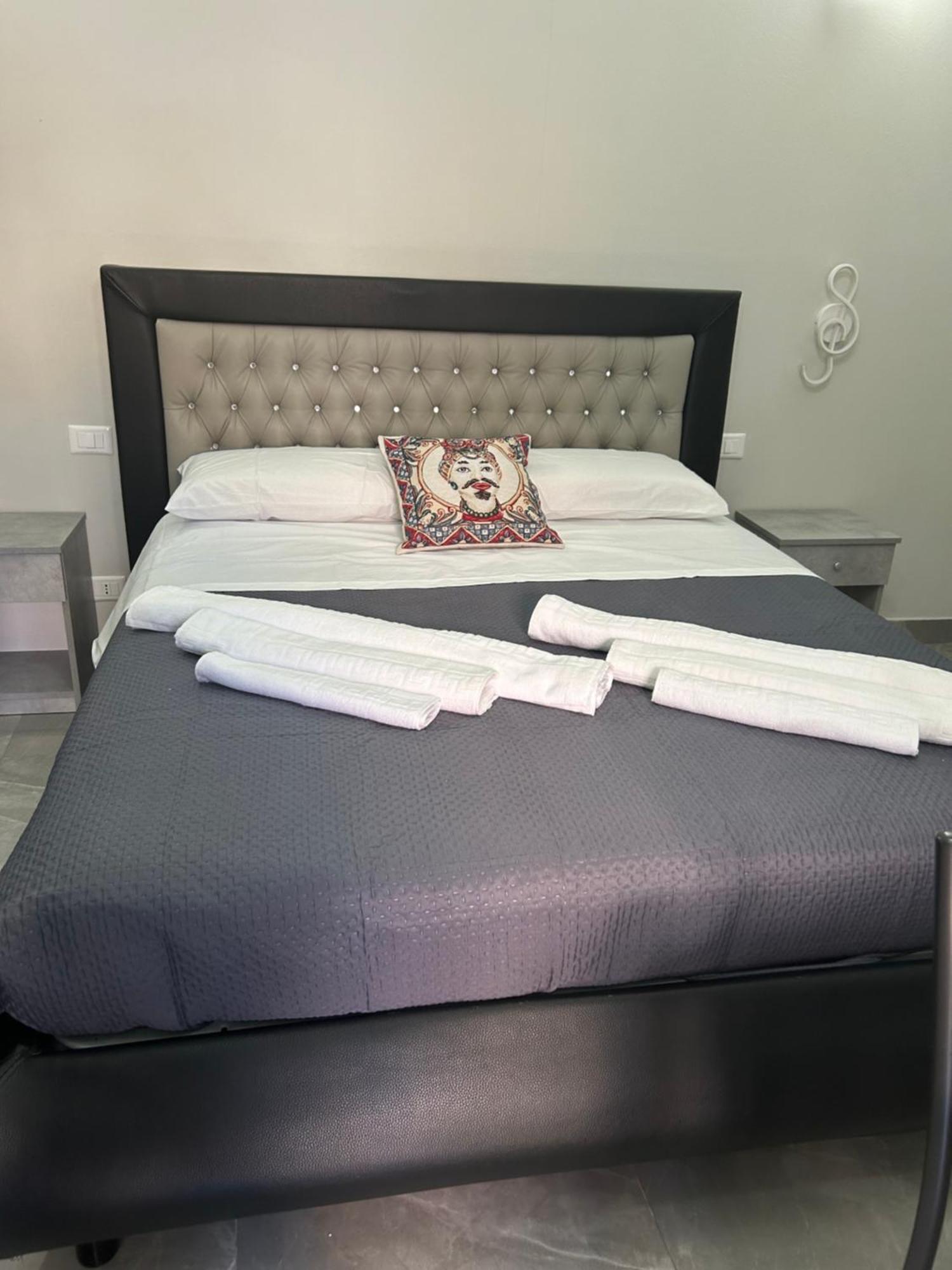Fanale House Apartment Catania Ngoại thất bức ảnh